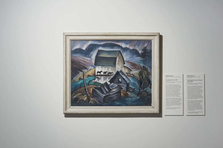 Vue de l'installation, Wilfrid Flood (1904-1946). Chasseur d'images, GAO, 2023. Photo : Rémi Thériault