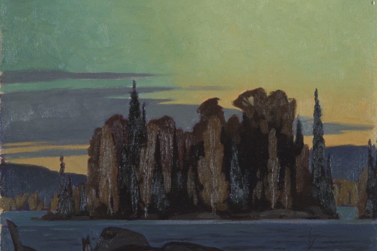A.J. Casson, « Coucher de soleil au lac Kashagawigamog », v. 1933, huile sur toile sur panneau. Collection Firestone d'art canadien, Gallery d'art d'Ottawa. Don à la Ville d’Ottawa par la Fondation du patrimoine de l’Ontario.. Photo : Tim Wickens.